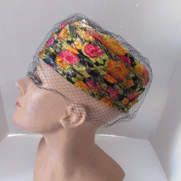 1960 Era Pill Box Hat Colorful Brocade Gold Threading - Picture 8 of 11